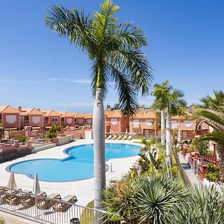 Two Modern And Bright Near El Duque Διαμέρισμα *