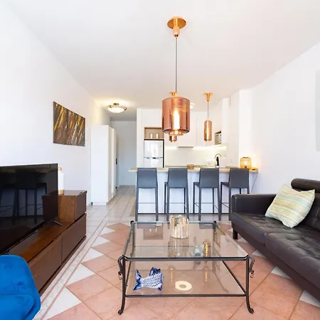Stunning Modern Just Steps From El Duque
