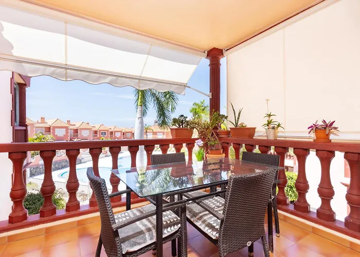 Two Modern And Bright Near El Duque *