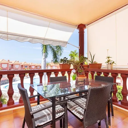 Two Modern And Bright Near El Duque *