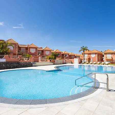 Stunning Modern Just Steps From El Duque Apartamento Costa Adeje (Tenerife)