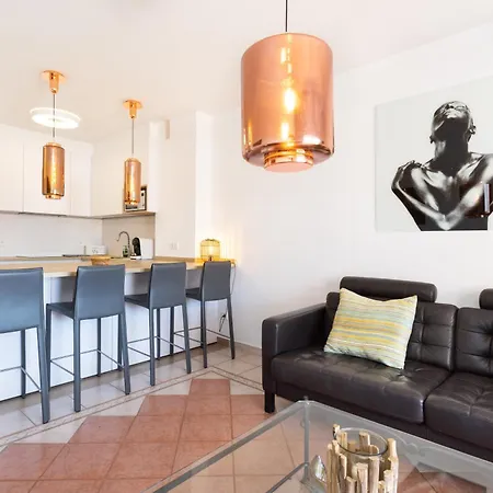 Two Modern And Bright Near El Duque