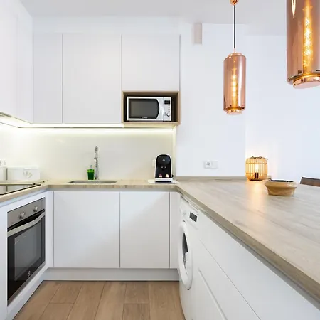 Two Modern And Bright Near El Duque Appartement